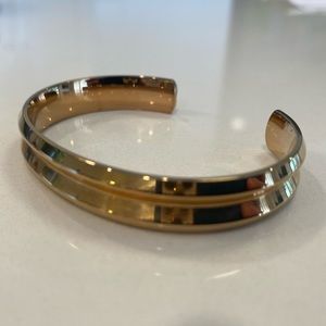 Bella Hair tie holder bracelet!